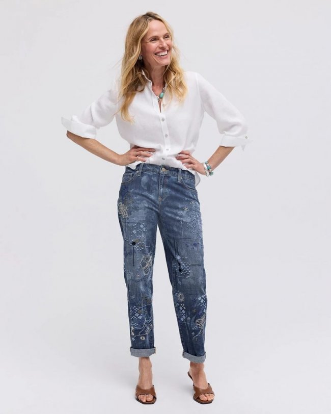 Chicos Relaxed Embroidered Boyfriend Jean - DAPHNE INDIGO