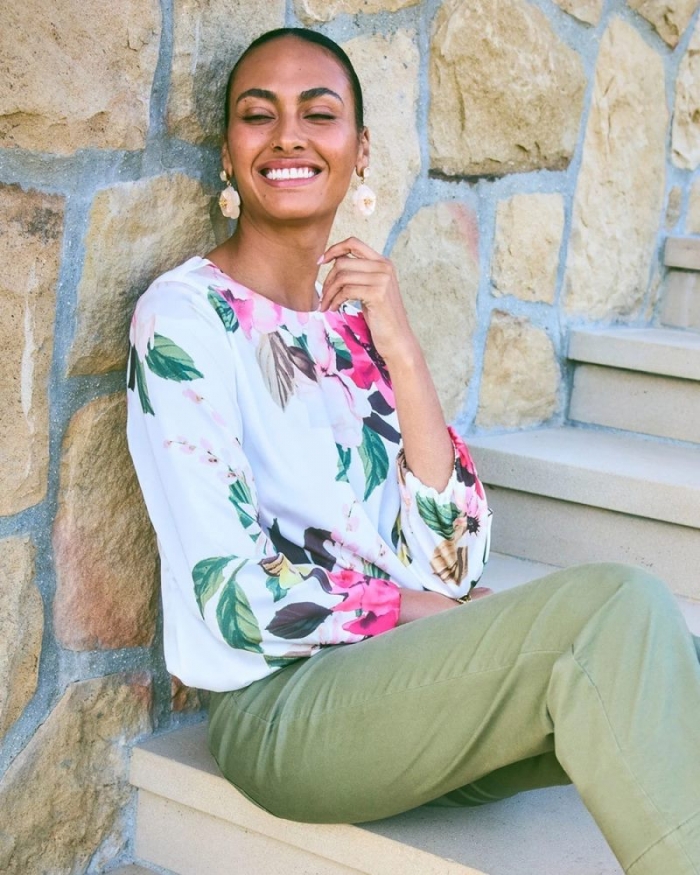 Chicos Crewneck Satin Bubble Hem Top - HOT HONEYSUCKLE