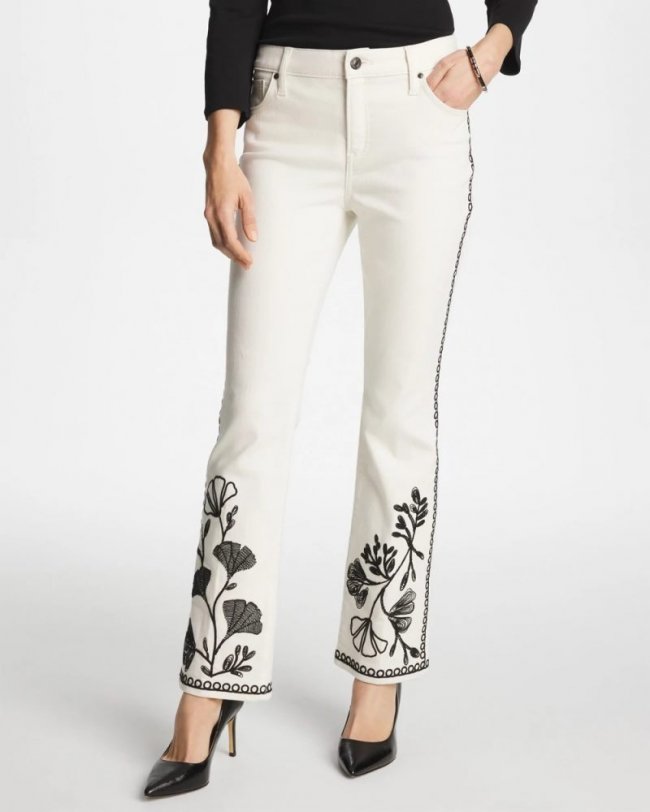 Chicos Ginkgo Girlfriend Cropped Flared Jeans - SEA SALT