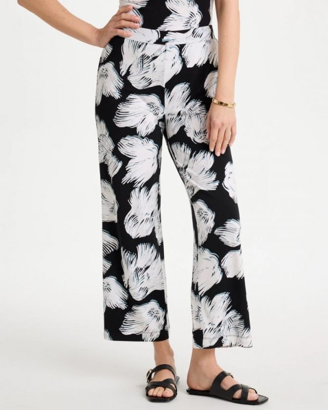 Chicos Travelers™ Knit Abstract Floral Cropped Pants - BLACK