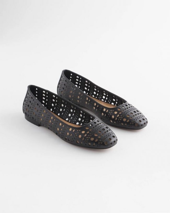 Chicos Cutout Ballet Flats - BLACK