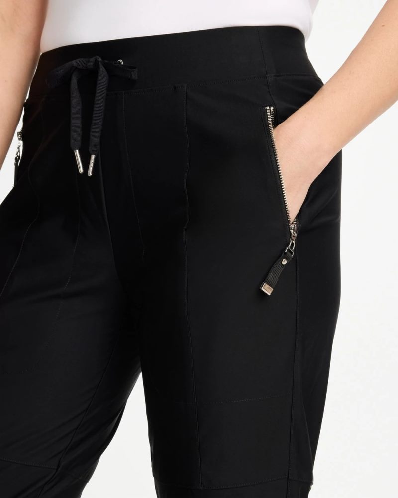 Chicos Zenergy® Seam Detail Stretch Pants - BLACK