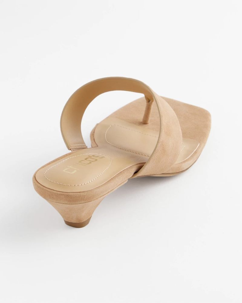 Chicos Julia Suede Kitten Heel - LIGHT TAN