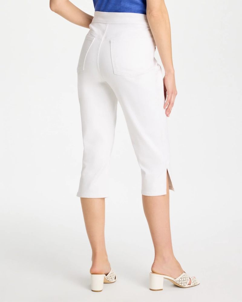 Chicos Pull-On Capri Jeans - ALABASTER