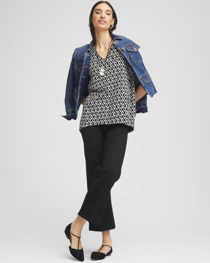 Chicos Graphic Slub V-Neck Tee - BLACK