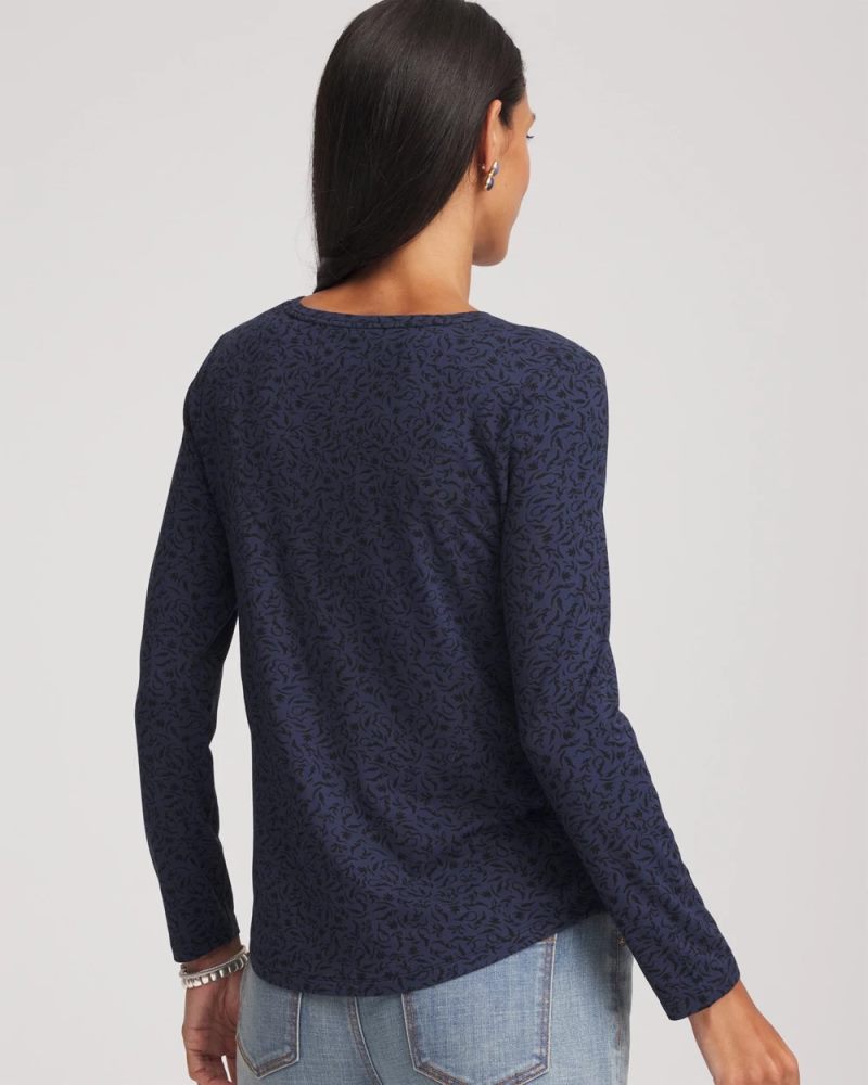 Chicos Printed Touch of Cool™ V-Neck Layering Tee - PASSPORT BLUE