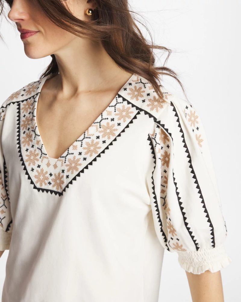 Chicos Embroidered Smocked-Sleeve Tee - ECRU