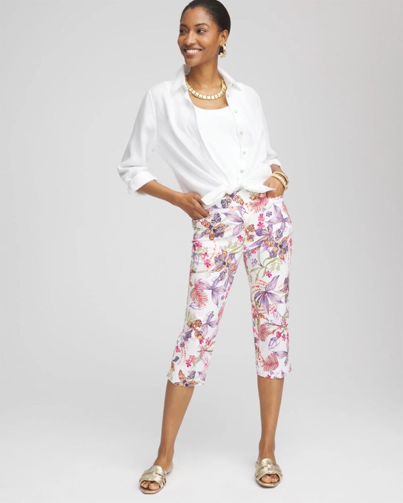 Chicos Brigitte™ Floral Pull-On Capri Pants - ALABASTER