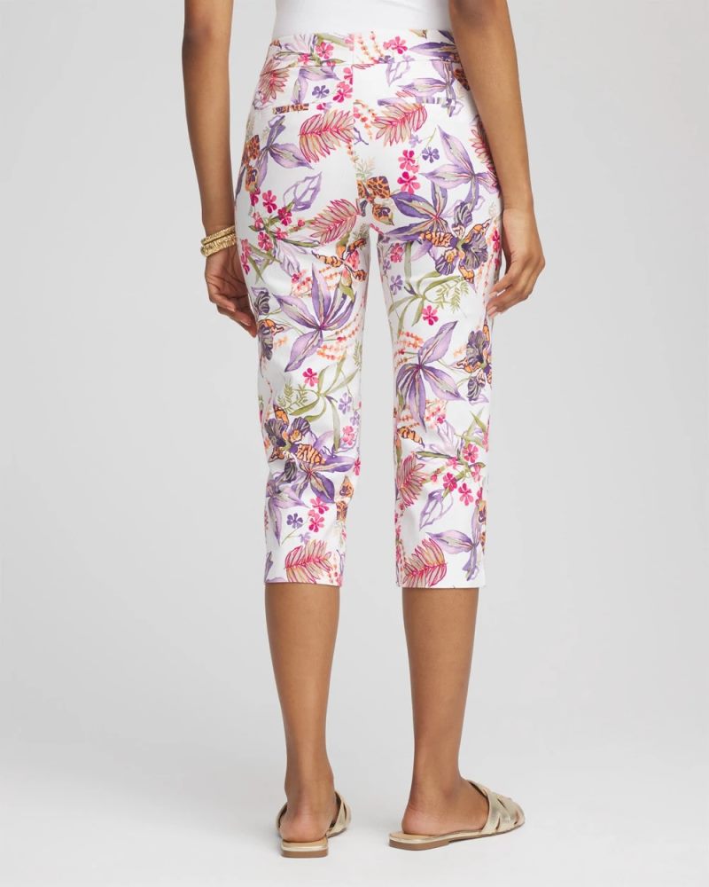 Chicos Brigitte™ Floral Pull-On Capri Pants - ALABASTER