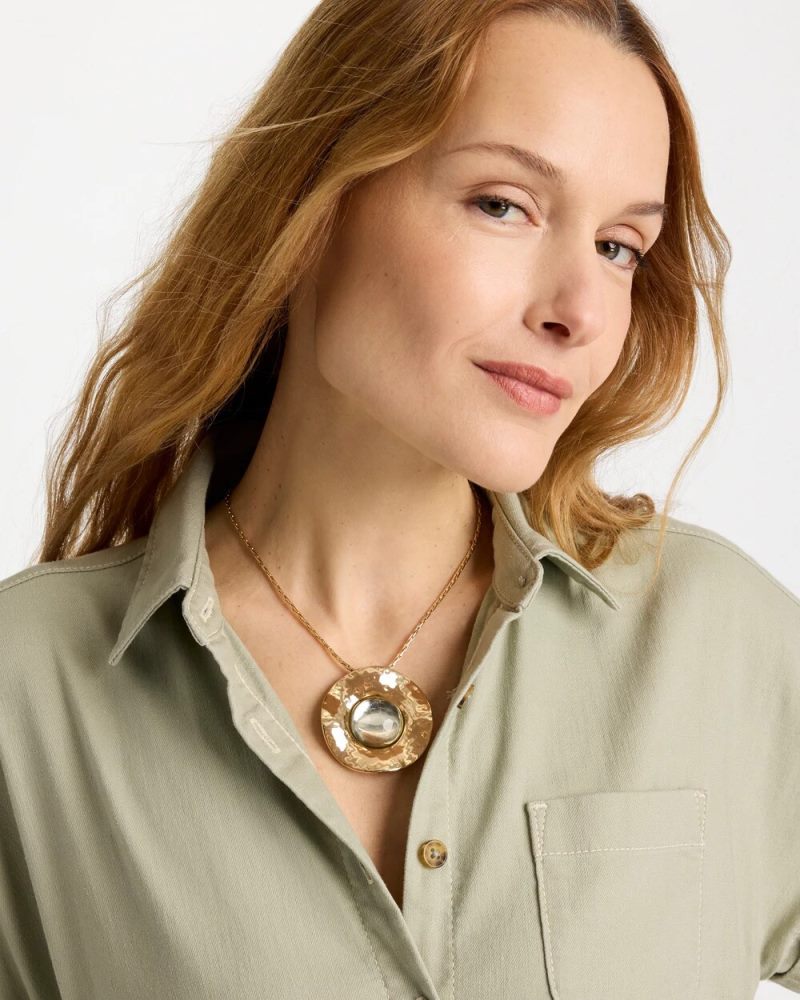 Chicos Green Gold Short Pendant Necklace - GREEN