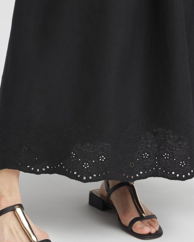 Chicos Linen Embroidered Scallop Hem Skirt - BLACK
